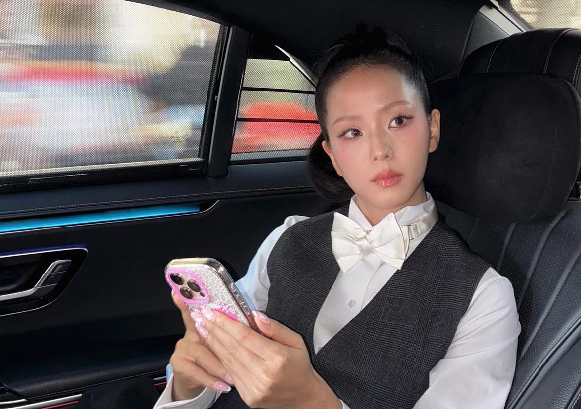 金智秀ins图片 金智秀ins图片