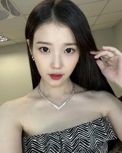 李知恩ins图片 李知恩ins图片