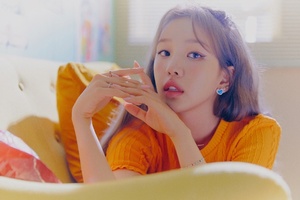 白雅妍方面，在《八月结婚传闻》中，“结婚的前提是正确的……准备好后直接通知你”（官方）