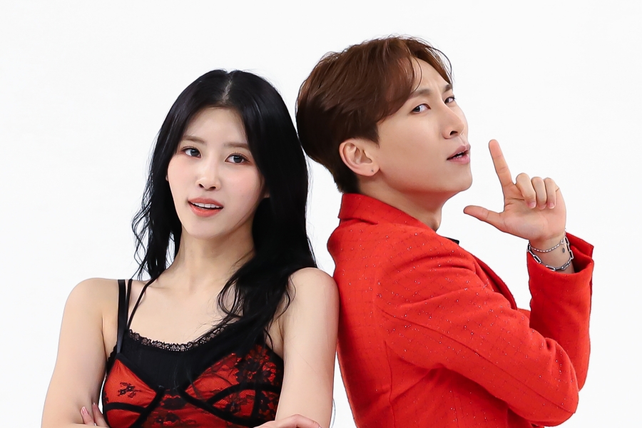 观看：《每周偶像》新 MC Lovelyz 的 Mijoo 和 BTOB 的 Eunkwang 翻唱朴振英的《谁是你的妈妈？》