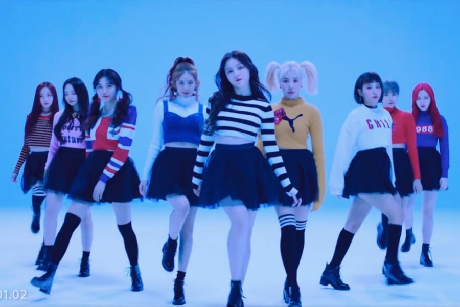 MOMOLAND 凭借“BBoom BBoom”MV 的点击量达到 6 亿次，成为有史以来第三个做到这一点的 K-Pop 女团