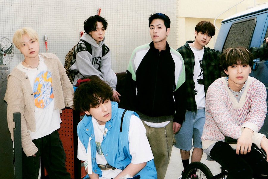iKON 凭借“TAKE OFF”登上全球 iTunes 排行榜榜首
