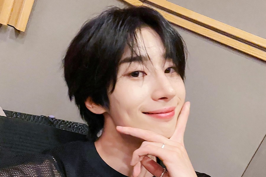 VICTON 的 Han Seung Woo 推出官方 Solo 社交媒体帐户