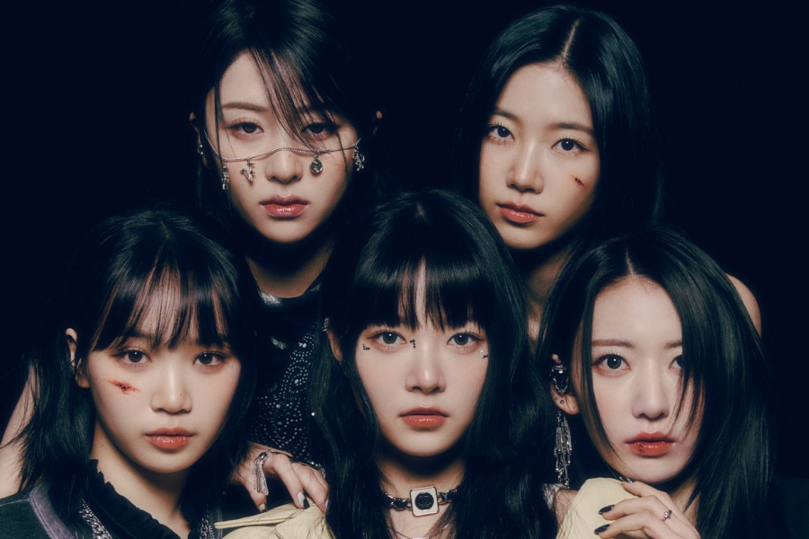 LE SSERAFIM 成为 Billboard 200 历史上第 5 个 K-Pop 女团，专辑连续 3 周登上榜首