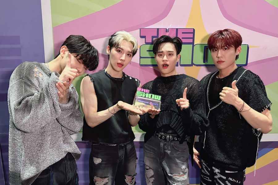 观看：AB6IX 在“The Show”中以“LOSER”的身份获得第一名； CIX、KARD 等人的表演