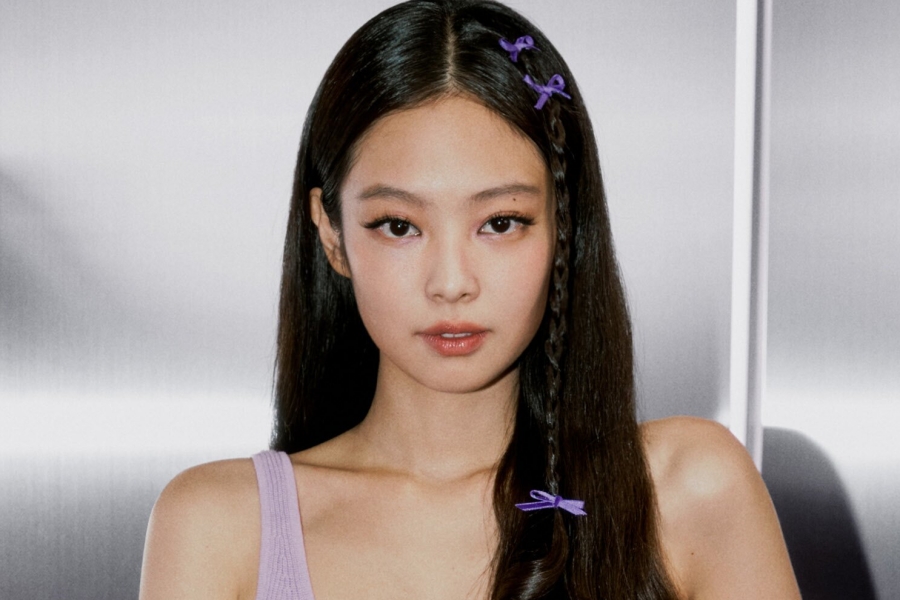 YG 分享了 BLACKPINK 珍妮在演唱会期间离开舞台后的最新健康状况