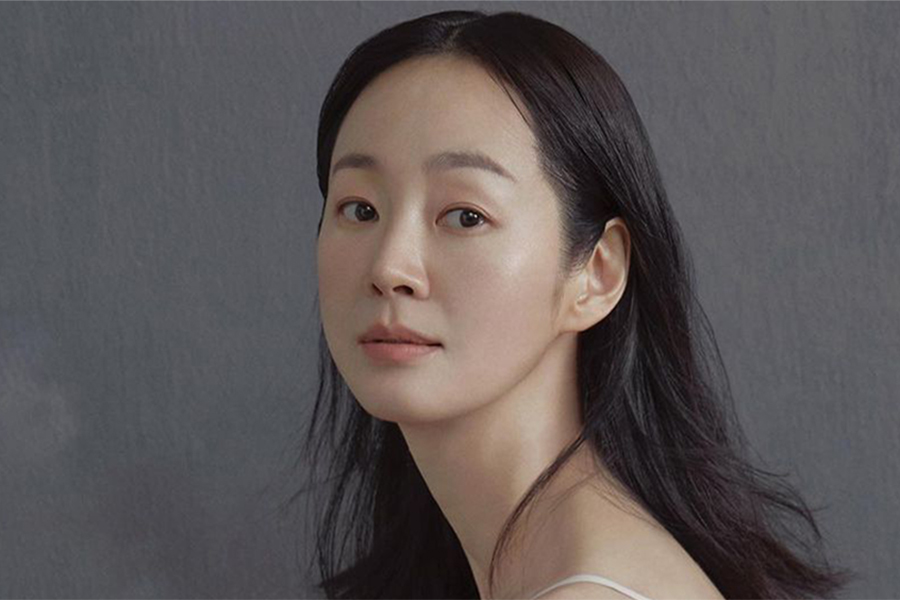 明世彬警告自称是她未婚夫的冒名顶替者