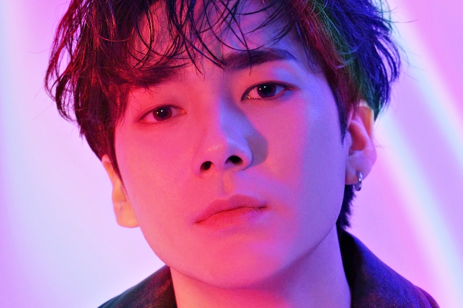 观看：前 NU'EST 成员亚伦 (Aron) 开设了自己的 YouTube 频道