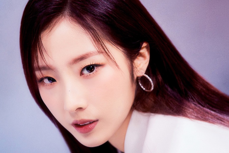 LOONA 的 HaSeul 与 Modhaus 签约 + 与 HeeJin、Kim Lip、JinSoul 和 Choerry 一起参加 ARTMS