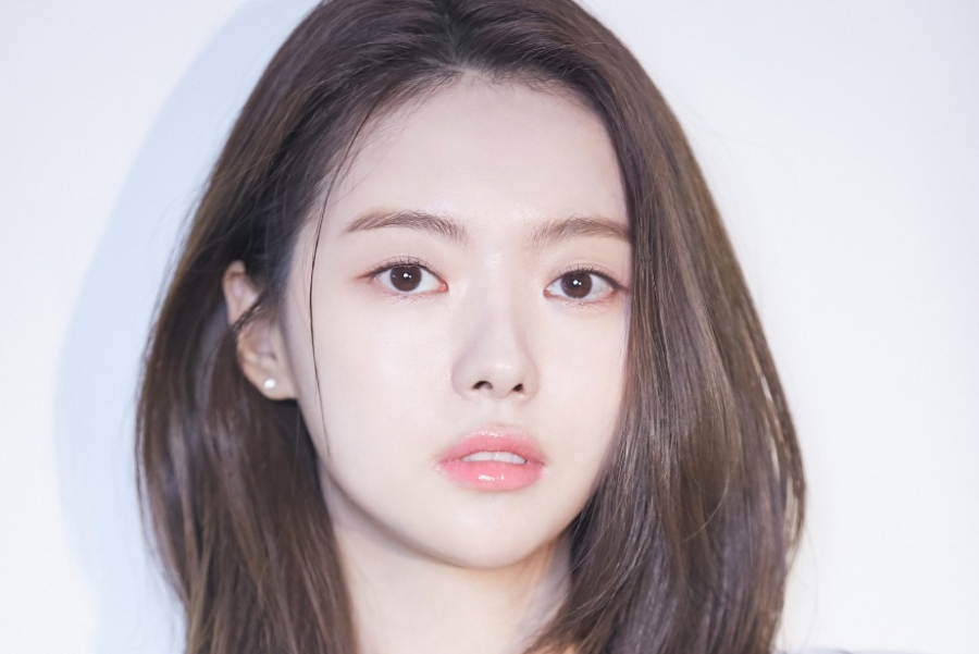 前 I.O.I 和 PRISTIN 成员 Lim Nayoung 与新经纪公司签约