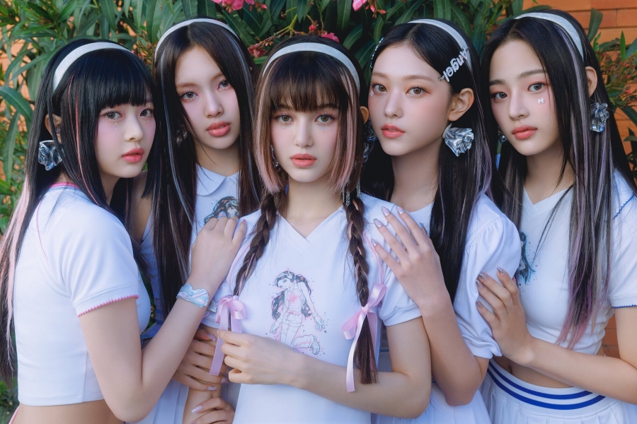 NewJeans 凭借《Super Shy》成为最快在英国官方单曲榜上推出多首歌曲的韩国流行女团