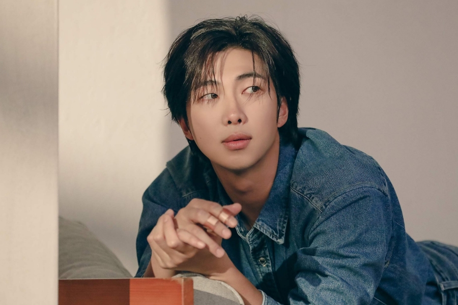 BTS 的 RM 在《Indigo》发行黑胶唱片后重新进入排行榜，在 Billboard 200 上创下新纪录 