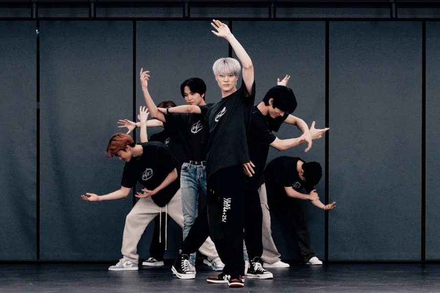 观看：NCT DREAM 在“ISTJ”的强大舞蹈练习视频中以锐利的同步令人惊叹