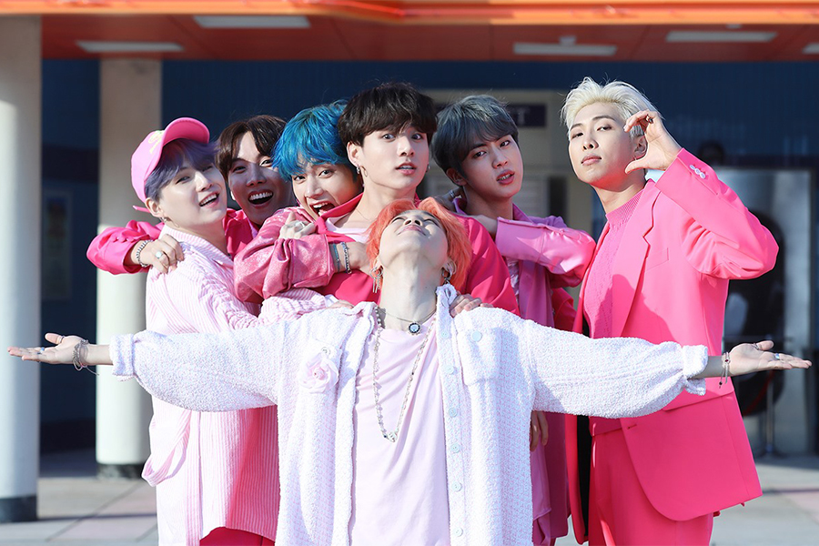 BTS 的《Boy With Luv》成为第二个 K-Pop Boy Group MV，观看次数突破 17 亿次