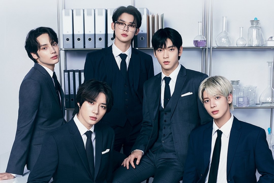 TXT 凭借《The Name Chapter: FREEFALL》仅 8 天就打破了自己的库存预购记录