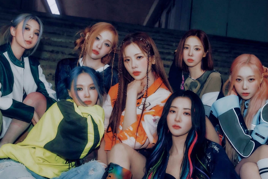 观看：Dreamcatcher 为《BONVOYAGE》英文版 MV 带来惊喜