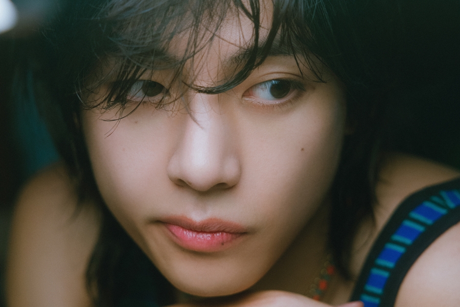 BTS 的 V 为最终的“Layover”MV“For Us”发布了闪闪发光的预告片