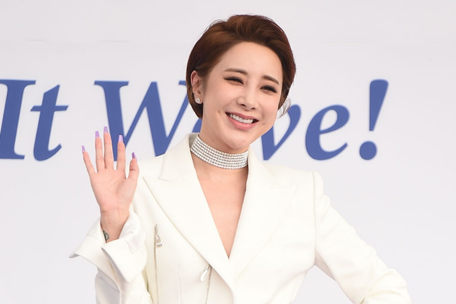 徐仁英结婚7个月后回应离婚传闻