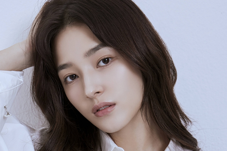MOMOLAND 的 Nancy 与前 NMIXX 成员 JINI 签约新经纪公司
