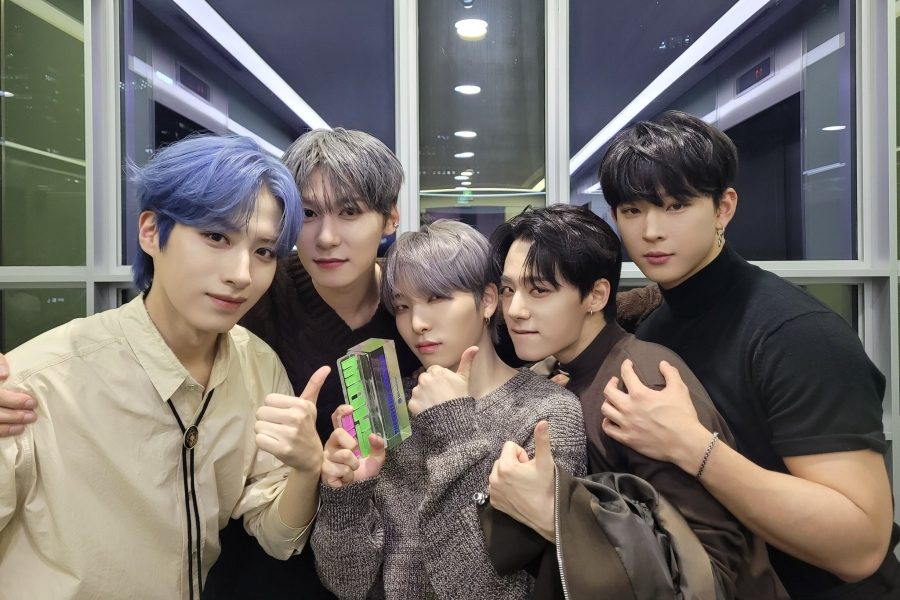 观看：ONEUS 在“The Show”中为“Baila Conmigo”赢得第二场胜利； Kep1er、EVNNE、EPEX 等的表演