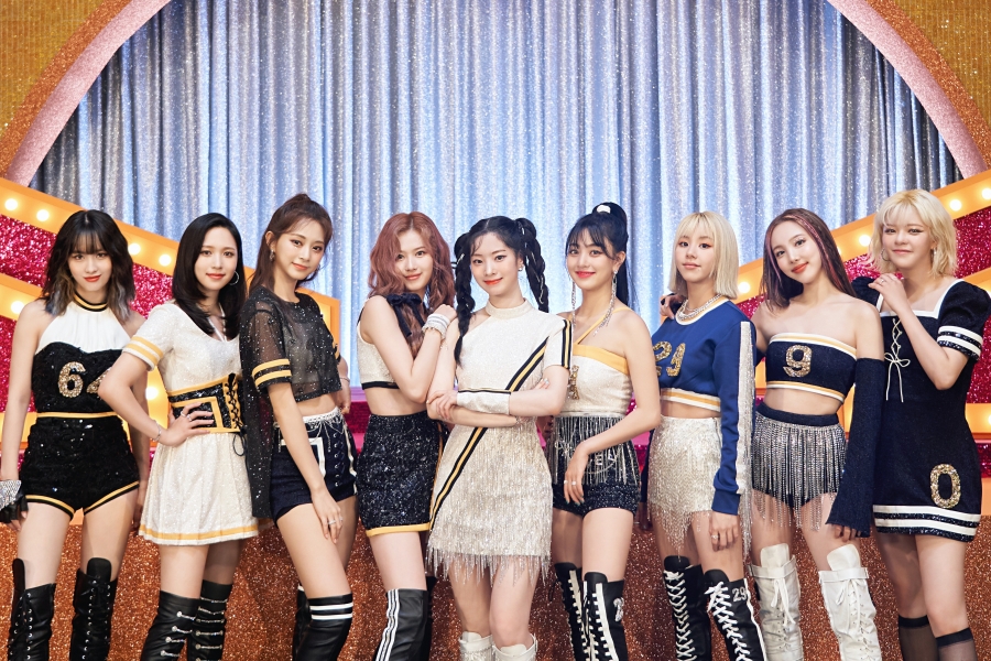 TWICE 的《The Feels》成为他们第十支突破 4 亿观看次数的团体 MV