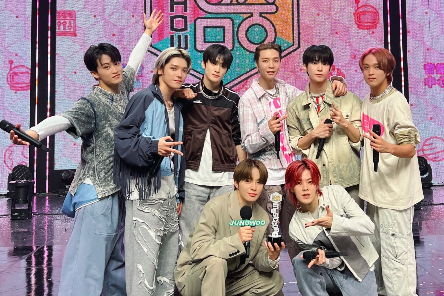 观看：NCT 127 在“音乐核心”的“事实核查”中获得第三次胜利； IVE、Kep1er 等的表演