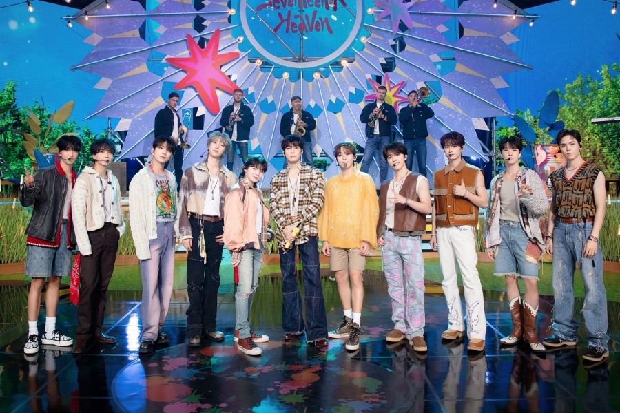 观看：SEVENTEEN 在“Show Champion”中为“音乐之神”夺得第一名