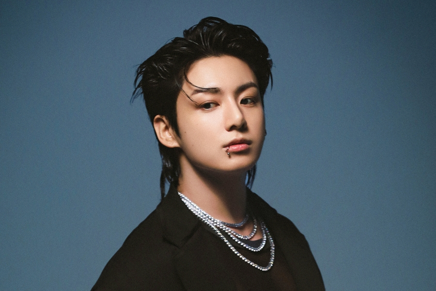 BTS 的 Jungkook 凭借《GOLDEN》成为第一位进入英国官方专辑排行榜前三名的韩国独唱者