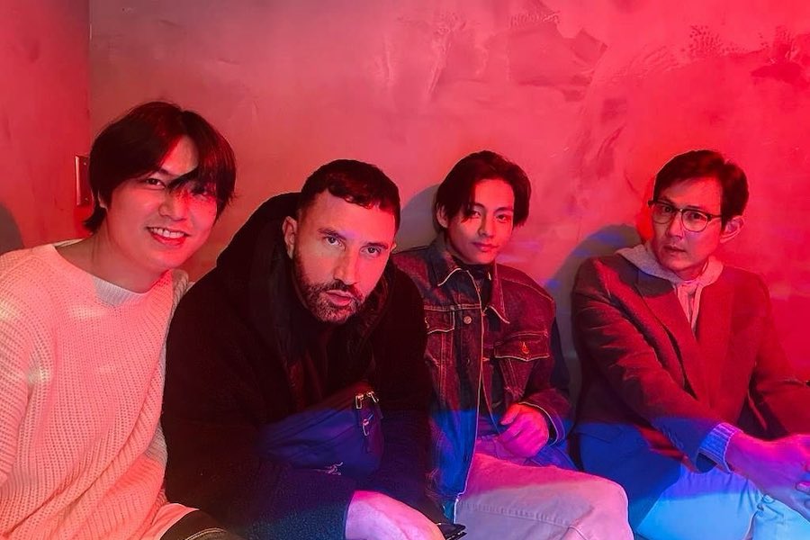 BTS 的 V、李敏镐、李政宰与时装设计师 Riccardo Tisci 合影