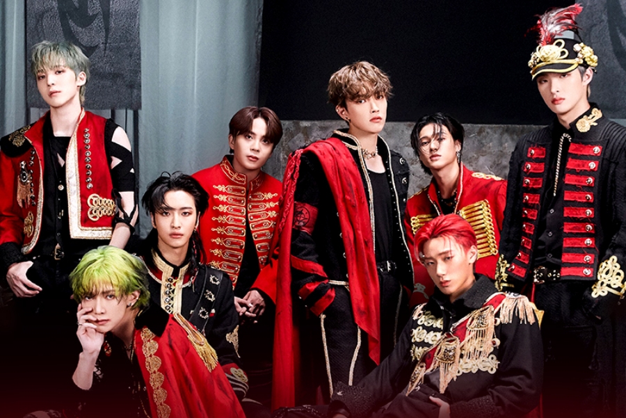 观看：ATEEZ 在“Show Champion”中凭借“Crazy Form”获得第一场胜利