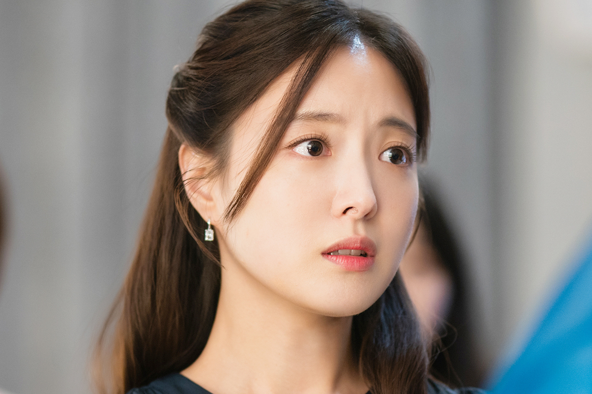 李世英在《朴氏婚姻契约物语》设计师出道活动中面临重大危机
