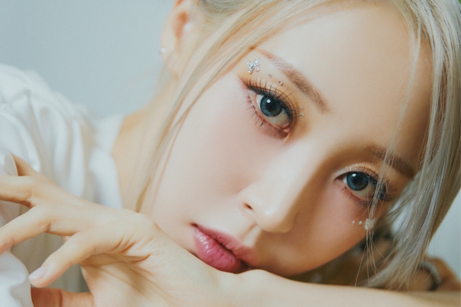 MAMAMOO 的 Moonbyul 公布了第一张完整专辑《Starlit Of Muse》的曲目列表