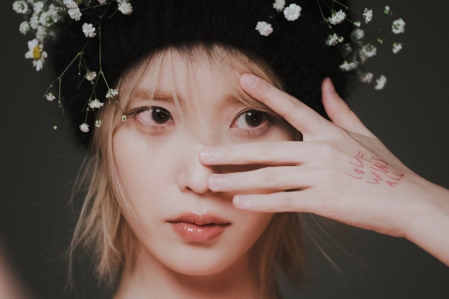 IU 凭借《The Winning》荣登全球 iTunes 排行榜