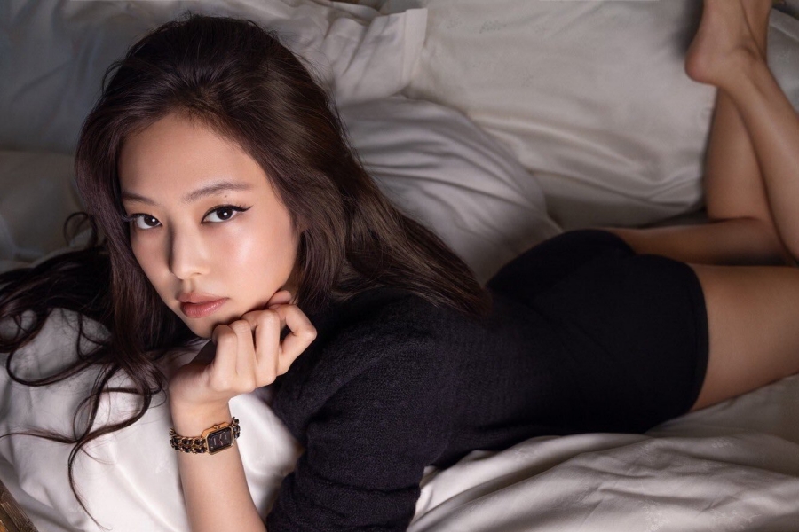 BLACKPINK 的 Jennie 打破 Billboard Hot 100 纪录，《One Of The Girls》在排行榜上第十周上升到新高峰