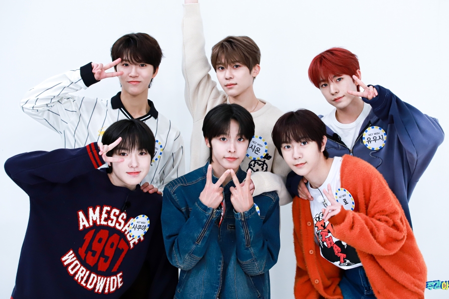 观看：NCT WISH 在《一周偶像》中与 EXO、泰民、aespa、少女时代、NCT 127 等一起跳舞