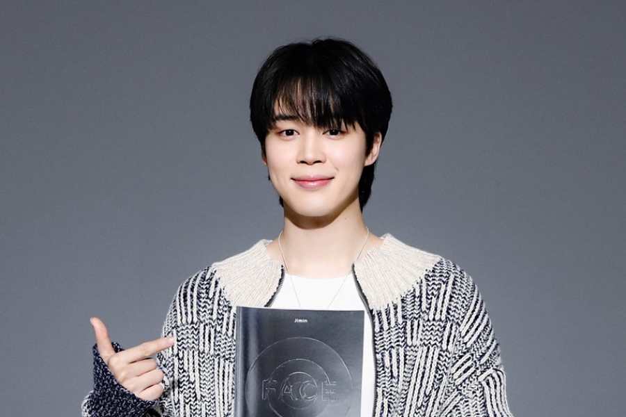 BTS 的 Jimin 在 Oricon 的每日专辑排行榜上名列前茅 + 凭借“FACE”和“Like Crazy”进入 Spotify 的全球前 50 名第 2 位