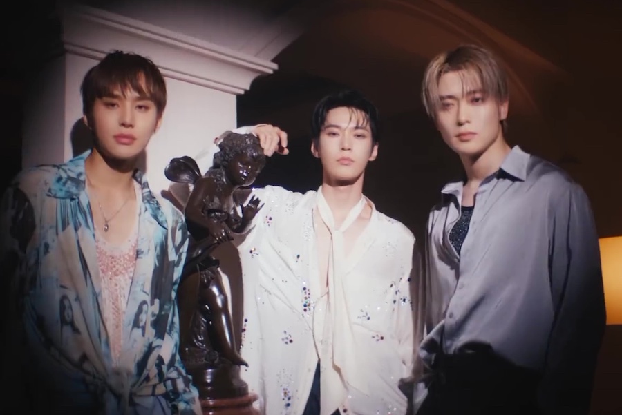 观看：NCT DOJAEJUNG 在甜美迷人的小分队MV 中喷上芬芳的“香水”