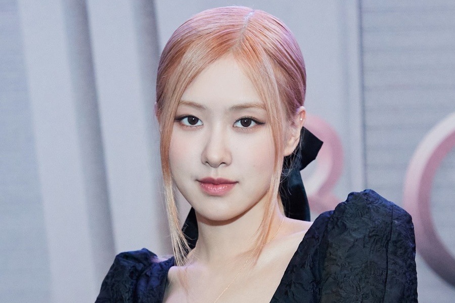 YG Entertainment 宣布对有关 BLACKPINK 的 Rosé 的谣言采取严厉的法律行动