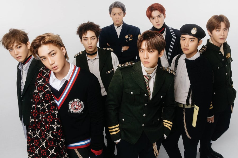 EXO 将以全团形式举行 11 周年粉丝见面会