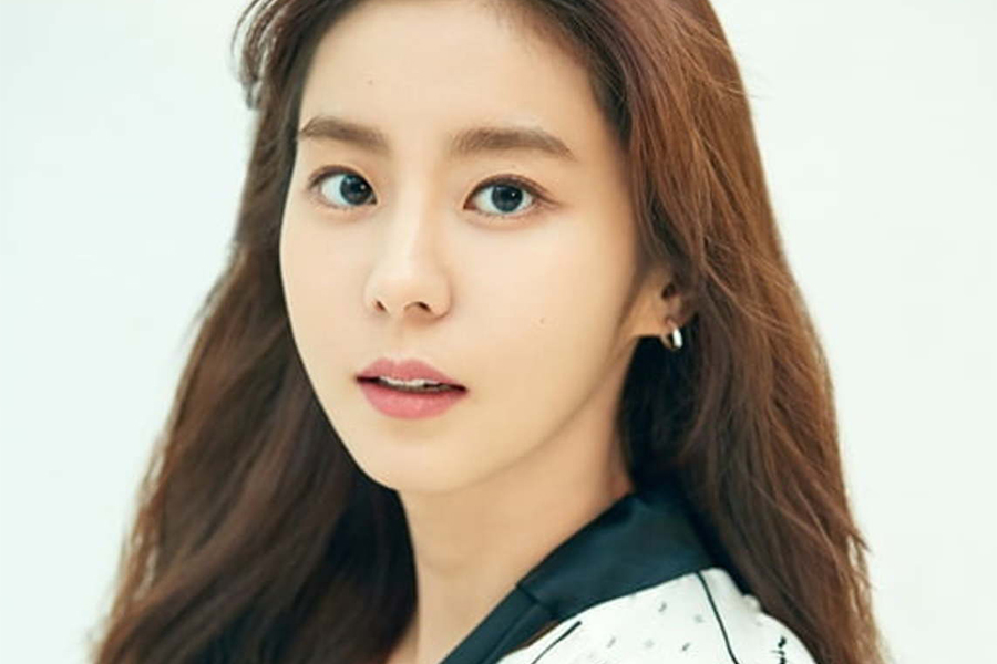 Uee 正在洽谈出演新周末剧