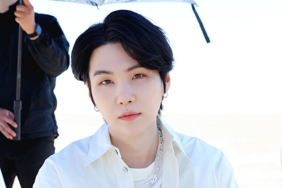 防弹少年团的 Suga 为土耳其和叙利亚的地震灾民捐赠有意义的生日礼物