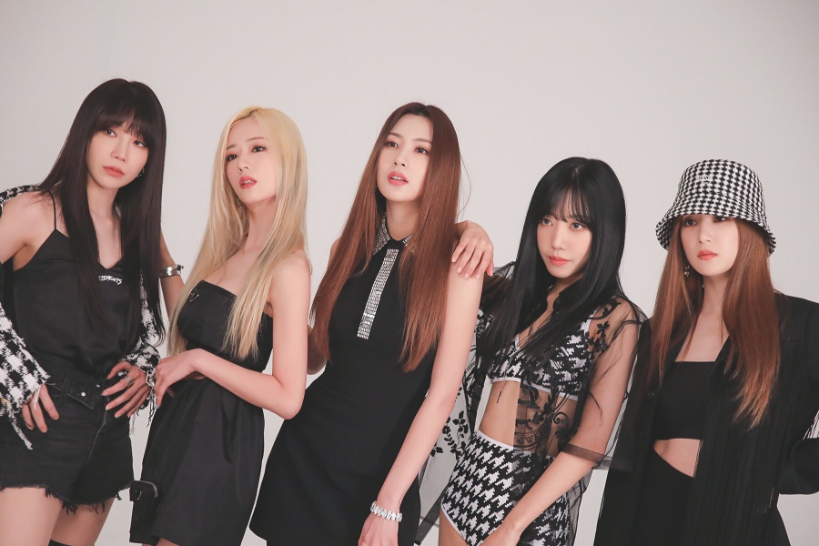 Apink 宣布 4 月回归日期和第一个预告片“SELF”
