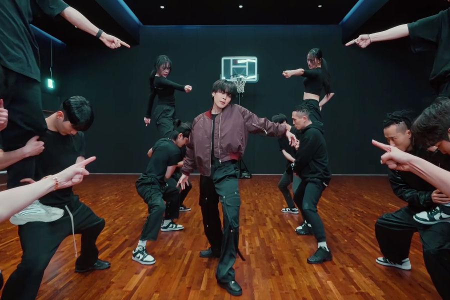 观看：BTS 的 Jimin 为“Set Me Free Pt.2”制作的精彩舞蹈练习视频令人惊叹
