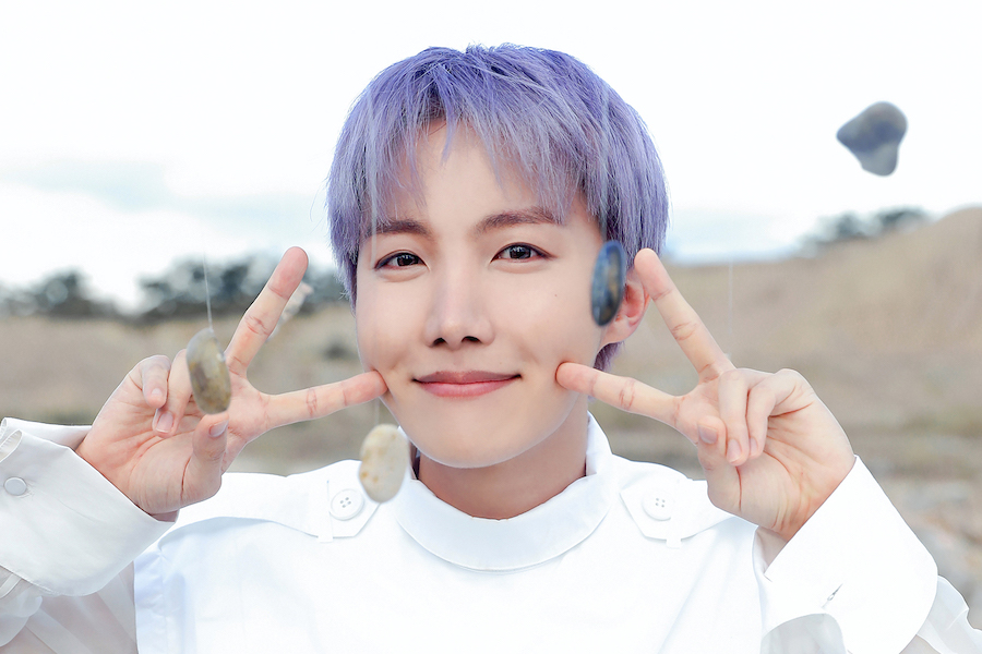 BTS 的 J-Hope 开始入伍程序